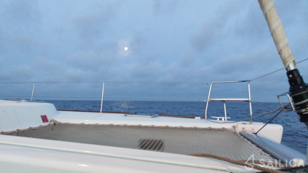Lagoon 380 - Yacht Charter Sailica