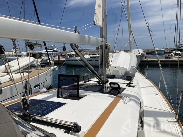Dufour 460 GL - Yacht Charter Sailica