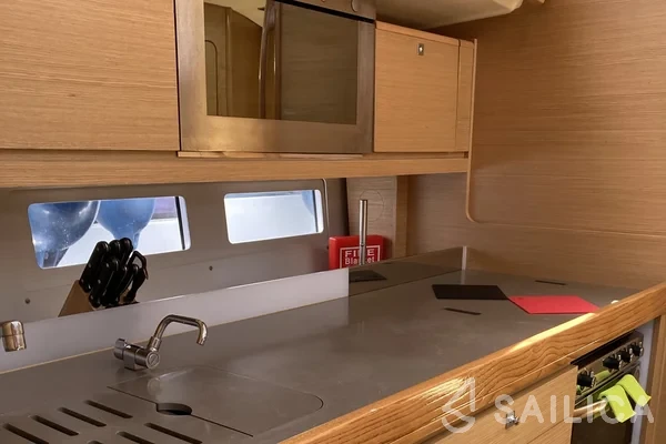 Dufour 460 GL - Yacht Charter Sailica