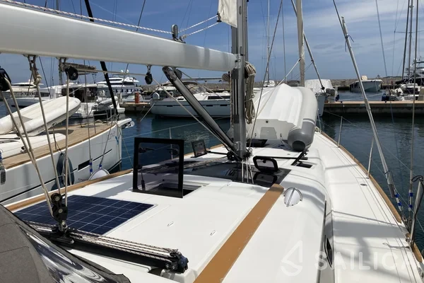 Dufour 460 GL - Yacht Charter Sailica