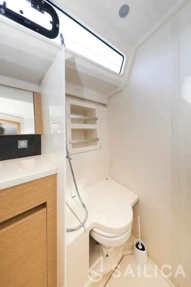 Hanse 418 - Yacht Charter Sailica