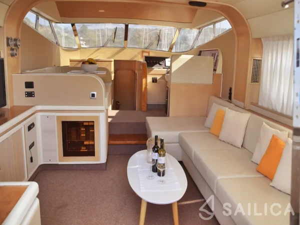 Johnson 56 - Yacht Charter Sailica