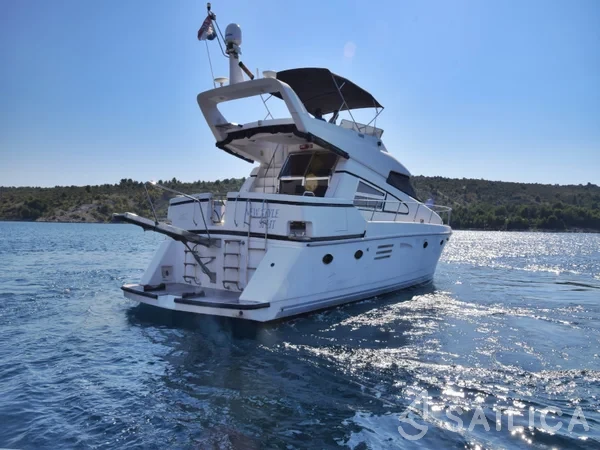 Johnson 56 - Yacht Charter Sailica