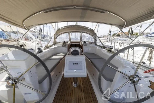 Bavaria Cruiser 34 Style - Yacht Charter Sailica
