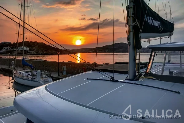 Lagoon 42 - Yacht Charter Sailica