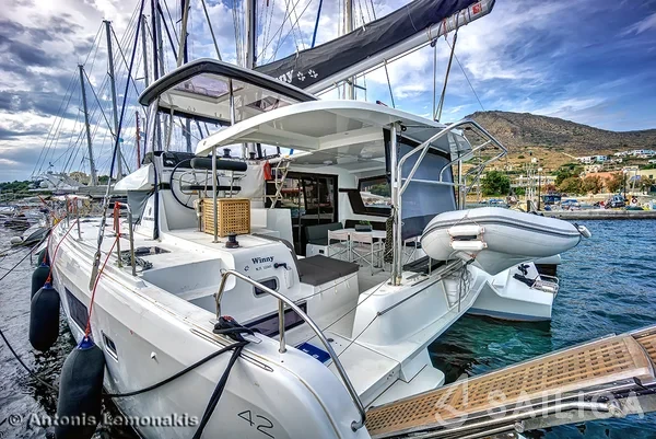 Lagoon 42 - Yacht Charter Sailica