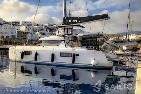 Lagoon 42 - Yacht Charter Sailica