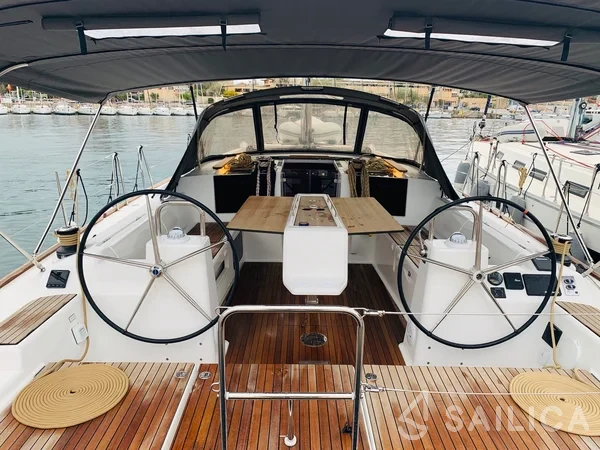Dufour 460 GL - Yacht Charter Sailica