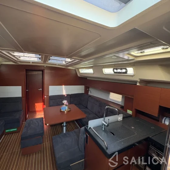 Hanse 458 - Yacht Charter Sailica