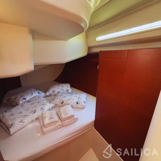 Hanse 458 - Yacht Charter Sailica