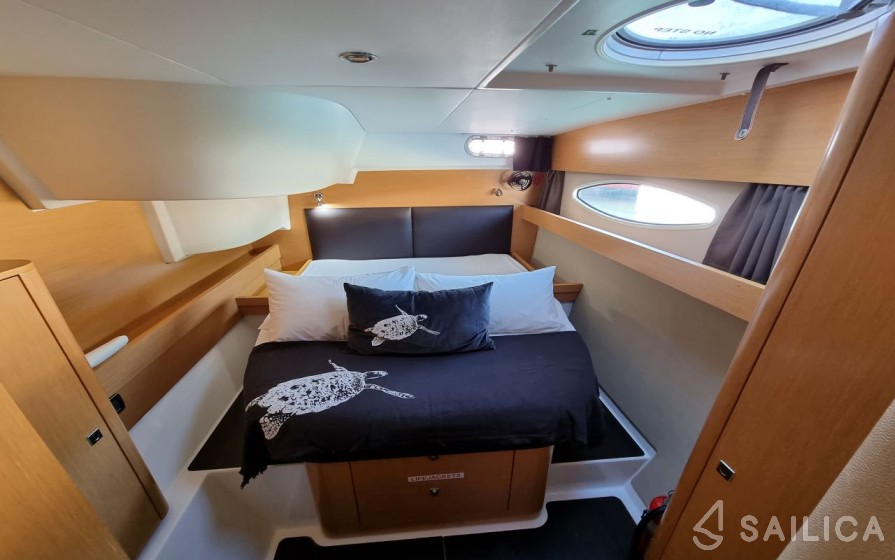 Salina 48 Evolution - 3 + 1 cab. - Yacht Charter Sailica
