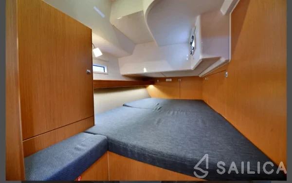 Bavaria 46 Cruiser - Yacht Charter Sailica
