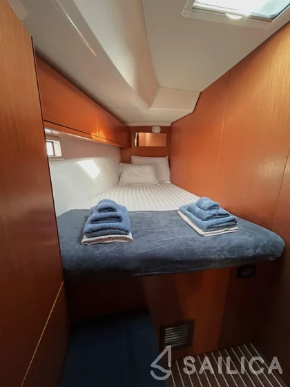 Bavaria 46 Cruiser - Yacht Charter Sailica