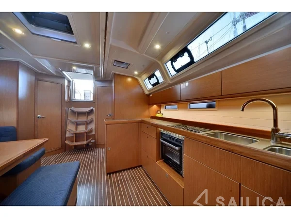 Bavaria 46 Cruiser - Yacht Charter Sailica