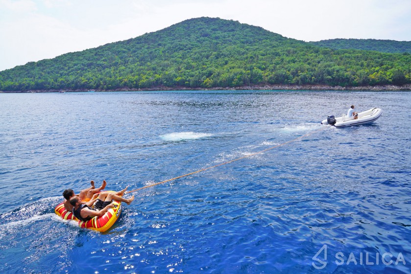 Caribe 69 - Yacht Charter Sailica