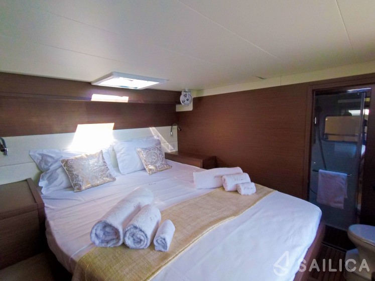 Lagoon 52F - Photo #19 Lagoon 52F - Yacht Charter Sailica