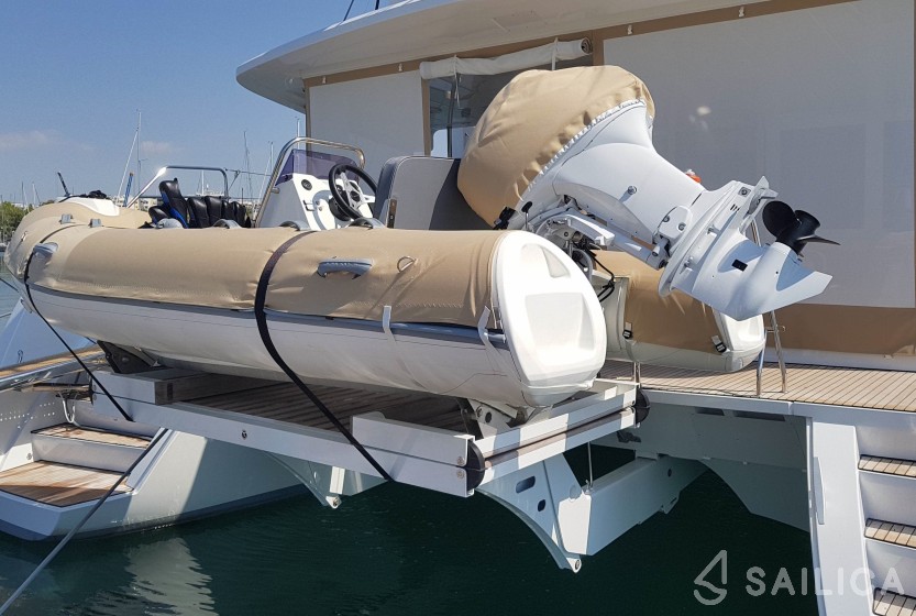 Lagoon 52F - Photo #11 Lagoon 52F - Yacht Charter Sailica
