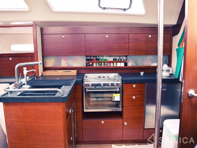 Hanse 540e - Yacht Charter Sailica