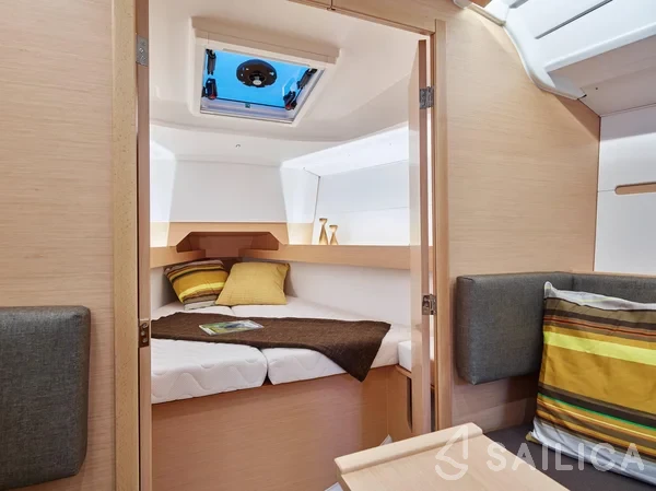 Sun Odyssey 349 - Yacht Charter Sailica