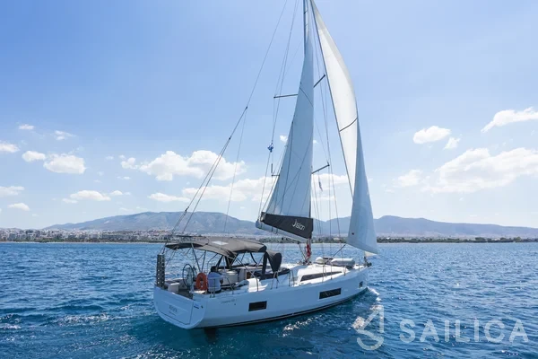 Oceanis 46.1 - Yacht Charter Sailica