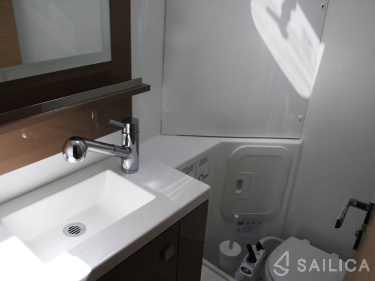 Lucia 40 - Yacht Charter Sailica