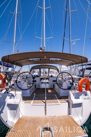Sun Odyssey 519 - Yacht Charter Sailica