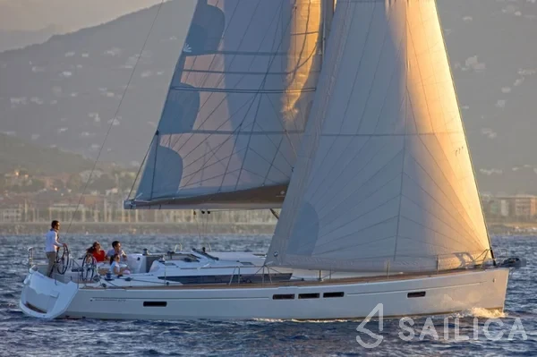 Sun Odyssey 519 - Yacht Charter Sailica