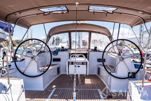 Sun Odyssey 519 - Yacht Charter Sailica