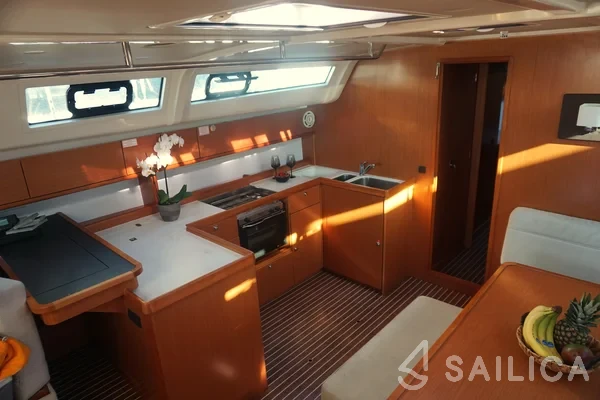 Bavaria 51 Cruiser - Yacht Charter Sailica