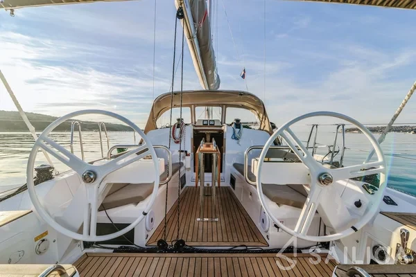 Elan E4 - Yacht Charter Sailica