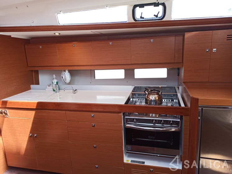 Dufour 460 GL - Yacht Charter Sailica