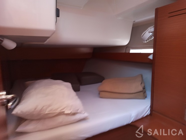 Dufour 460 GL - Yacht Charter Sailica