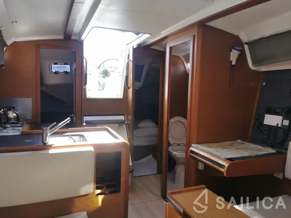Sun Odyssey 349 - Yacht Charter Sailica