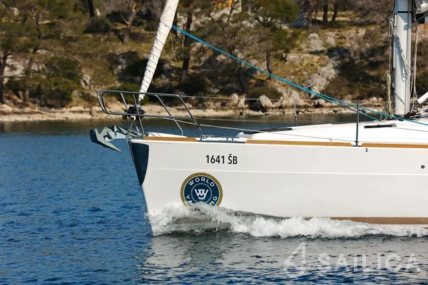 Elan 40 Impression - Yacht Charter Sailica