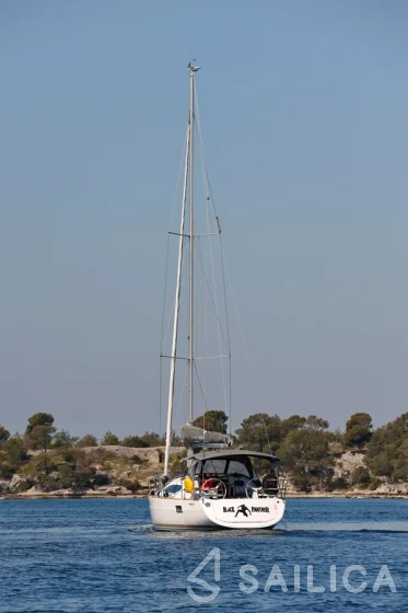 Elan 40 Impression - Yacht Charter Sailica