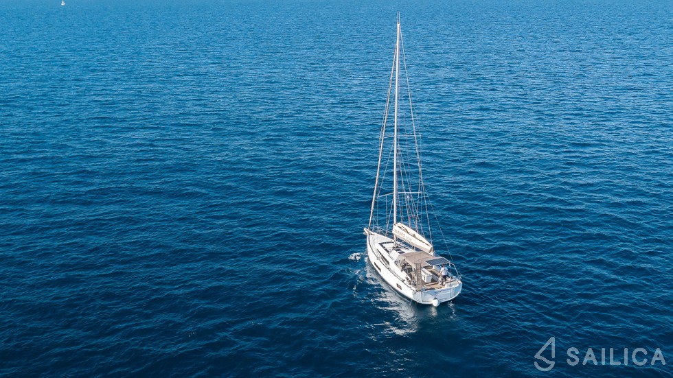 Oceanis 46.1 - Yacht Charter Sailica