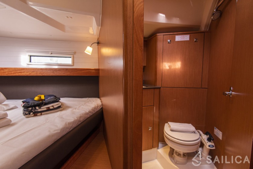 Bavaria 41 Cruiser - Yacht Charter Sailica