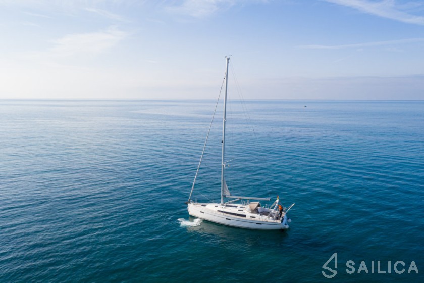 Bavaria 41 Cruiser - Yacht Charter Sailica