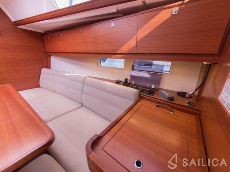 Dufour 382 Grand Large - Yacht Charter Sailica