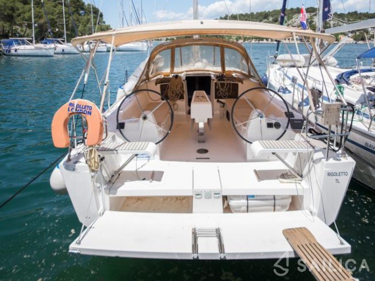 Dufour 382 Grand Large - Yacht Charter Sailica