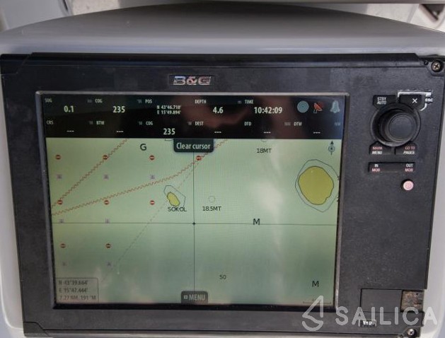 Oceanis 41 - Yacht Charter Sailica