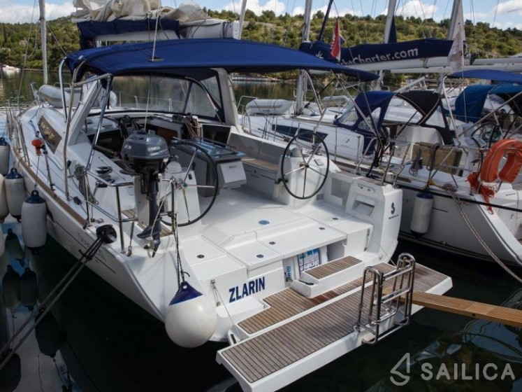 Oceanis 41 - Yacht Charter Sailica