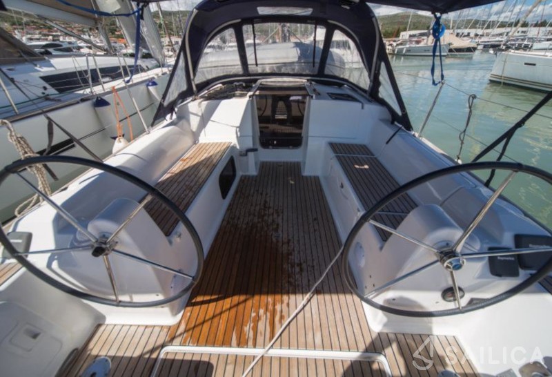 Dufour 310 Grand Large - Yacht Charter Sailica