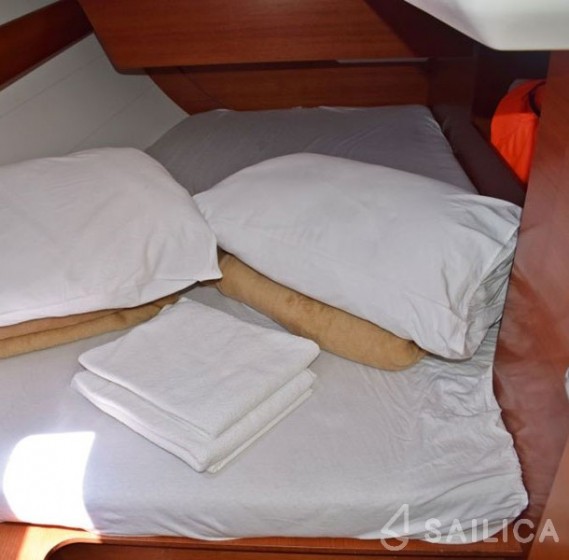 Dufour 375 Grand Large - Yacht Charter Sailica