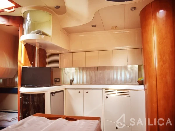 Targa 48 - Yacht Charter Sailica