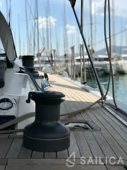More 55 - Yacht Charter Sailica