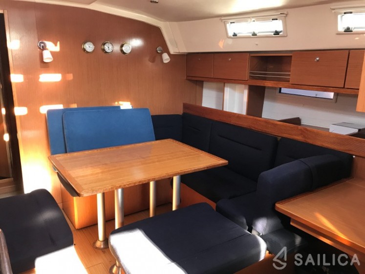 Bavaria 45 Cruiser - Yacht Charter Sailica