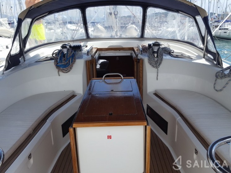 Bavaria 45 Cruiser - Yacht Charter Sailica