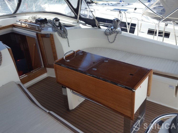 Bavaria 45 Cruiser - Yacht Charter Sailica
