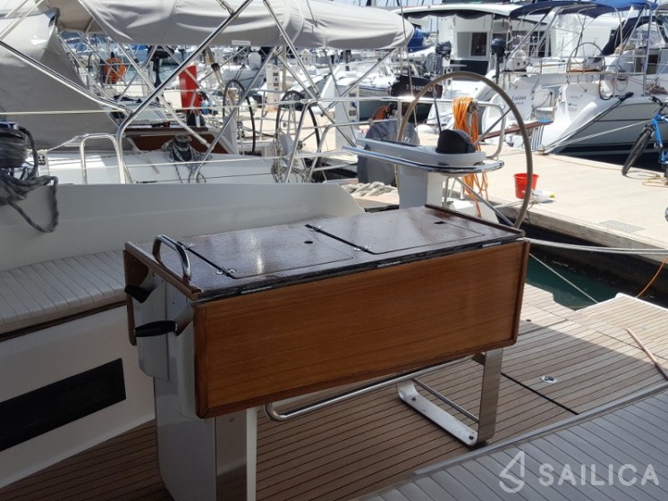 Bavaria 45 Cruiser - Yacht Charter Sailica